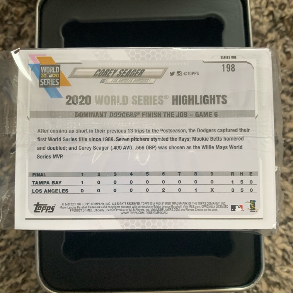 Unopened MLB TOPPS 2021 series one tin!! - Picture 8 of 8